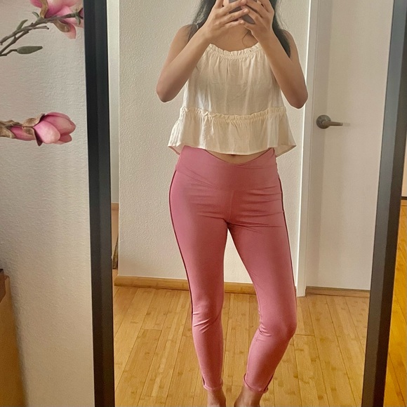 *SOLD* Nike rose pink leggings yoga pants - Picture 2 of 2